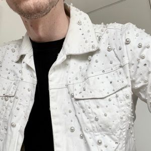 Vintage pearl and sparkles white denim jacket